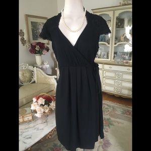 Pip & Vine Maternity NWT black/lace wrap dress size XL
